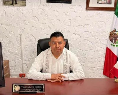 Хэдхэн сарын өмнө халдлагаас амьд үлдсэн Мексикийн хотын дарга буудуулж алагджээ