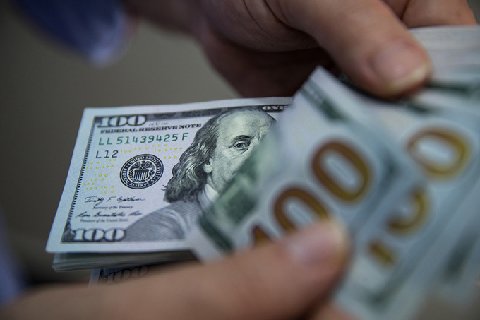 Денежные переводы в Узбекистан выросли на 13% и достигли $9,3 млрд за полгода