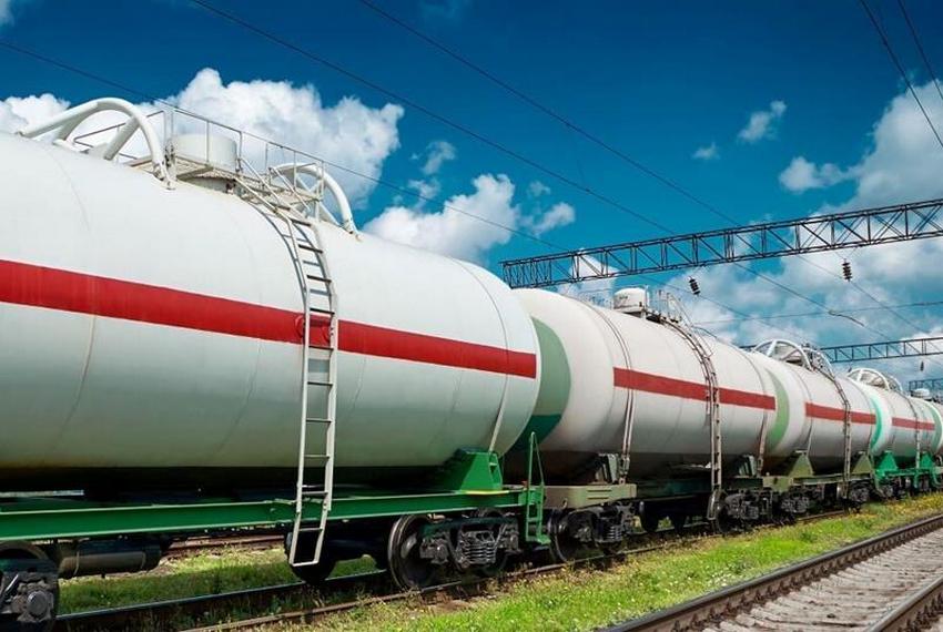 Поставки нефтепродуктов в Кыргызстан с начала года сократились на 19 процентов