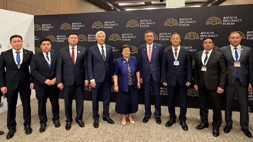 Түрк улсуудын байгууллагын Ерөнхий нарийн бичгийн дарга Кыргызстаны НҮБ-ын Аюулгүйн Зөвлөлд нэр дэвшүүлэх асуудлыг хэлэлцэв