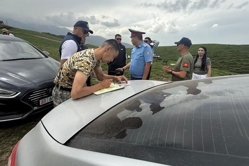 Служба экотехнадзора наложила штраф в 38,5 тыс. сомов за повреждение пастбища Ак-Таш в Чуйской области