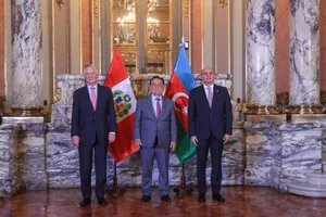 Посол Азербайджана вручил верительные грамоты Президенту Перу