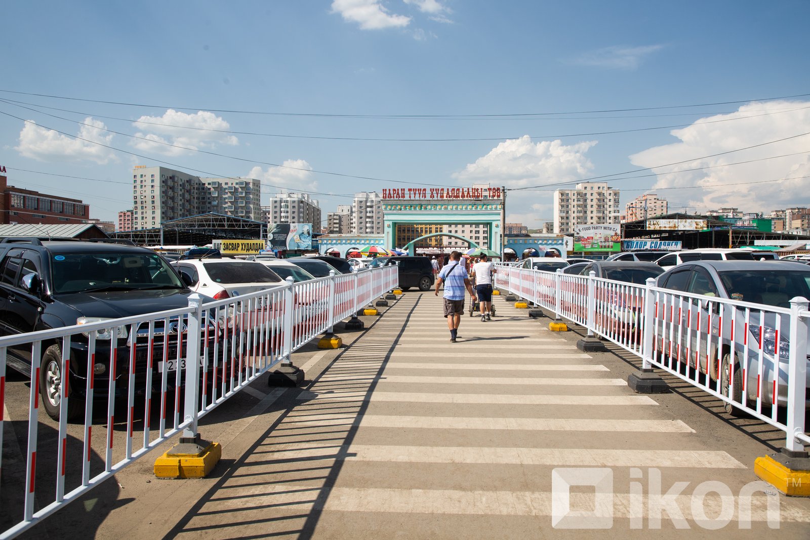 "Нарантуул, Дүнжингарав, Шинэ 100 айл худалдааны төвийн зогсоолыг түр хугацаанд хаана"