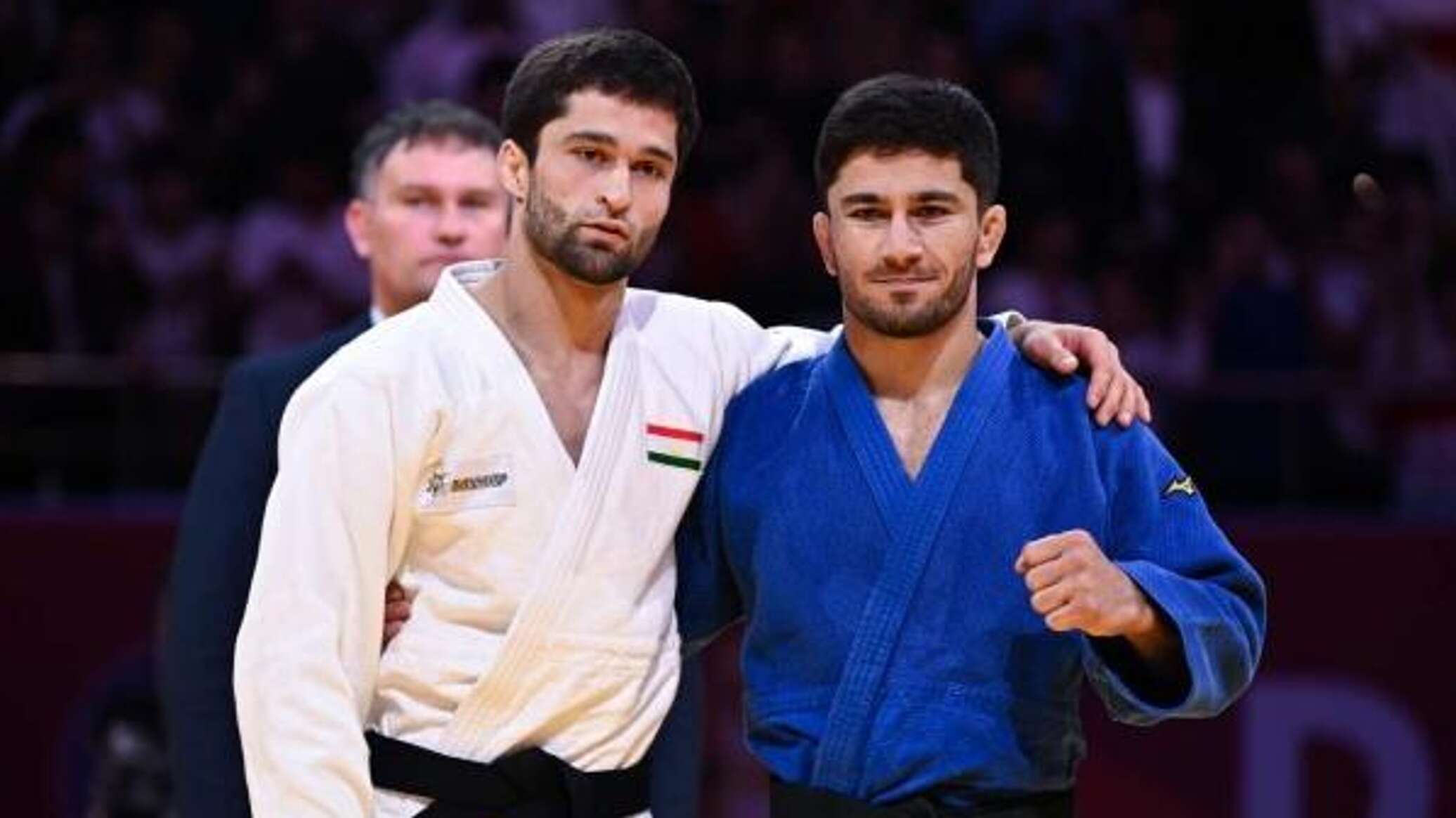 Таджикистанцы завоевали три медали на старте чемпионата Азии в Китае
