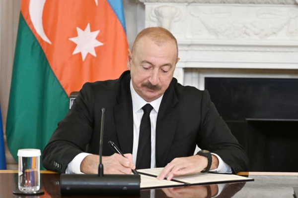 Ильхам Алиев поздравил короля Испании