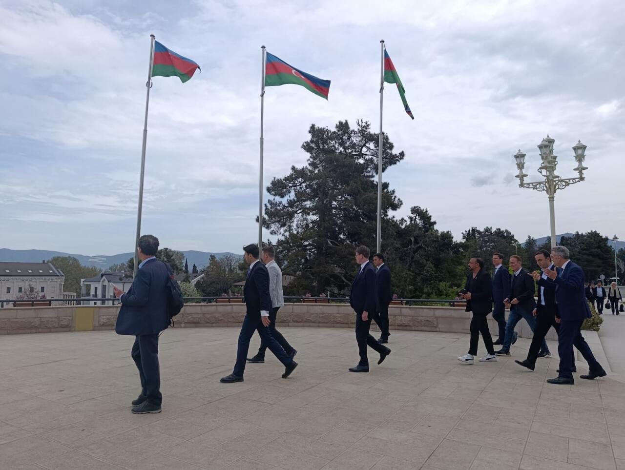 Иностранные дипломаты ознакомились с Ханкенди