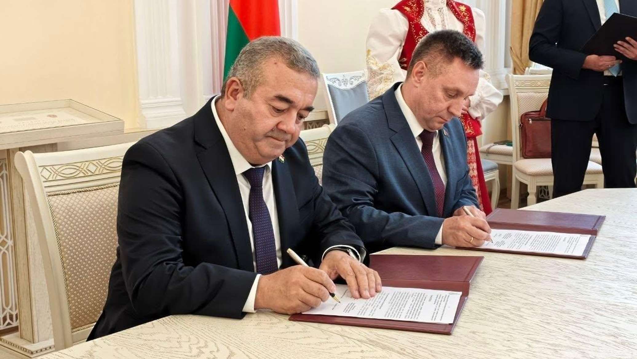 Торговля растет: Беларусь и Таджикистан подписали дорожную карту сотрудничества