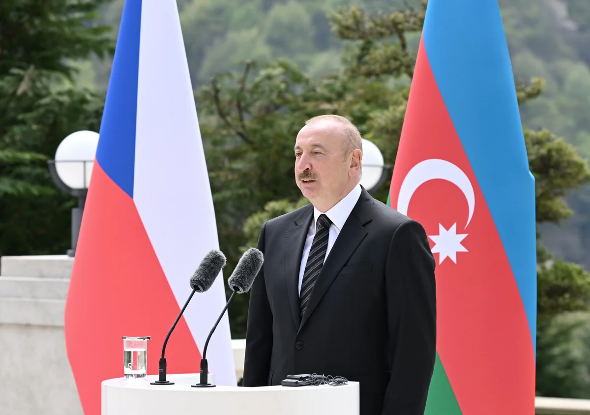 İlham Əliyev: Çexiyaya qonşu olan ölkələrə Azərbaycan təbii qaz ixrac edir