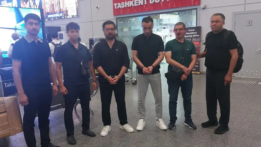 Из Турции экстрадировали троих узбекистанцев, находившихся в международном розыске — видео