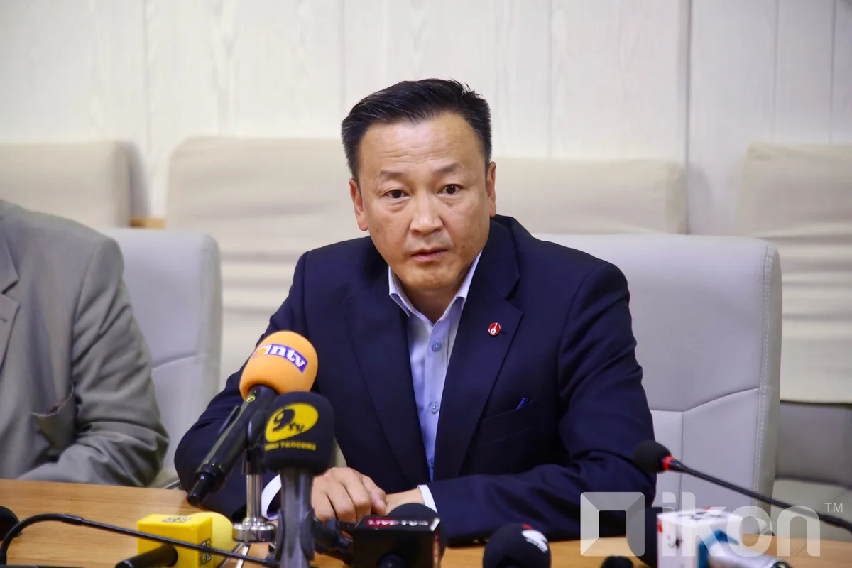 "Бидэнд үнээс илүүтэй нийлүүлэлт чухал. Оочерлоод зогсоод байх уу эсвэл аль олдож буй эх үүсвэрээс аваад нөхцөл байдлыг намжаах уу"