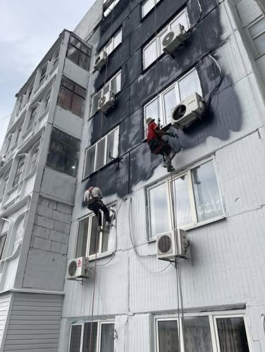 В Бишкеке фасады домов снова перекрашивают перед саммитом ШОС. Ответ мэрии
