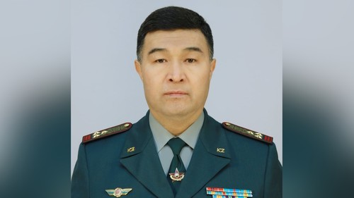 Токаев 'Баруун' бүсийн командлалын цэргийн командлагчийг томилов