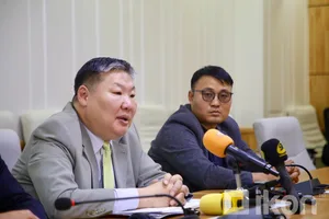 Ч.Чулуунбат: Тэс, Шунхлай, Петровис, Сан Петролиум зэрэг компанийн АИ-92 төрлийн автобензиний дээжийг лабораторид шинжилнэ