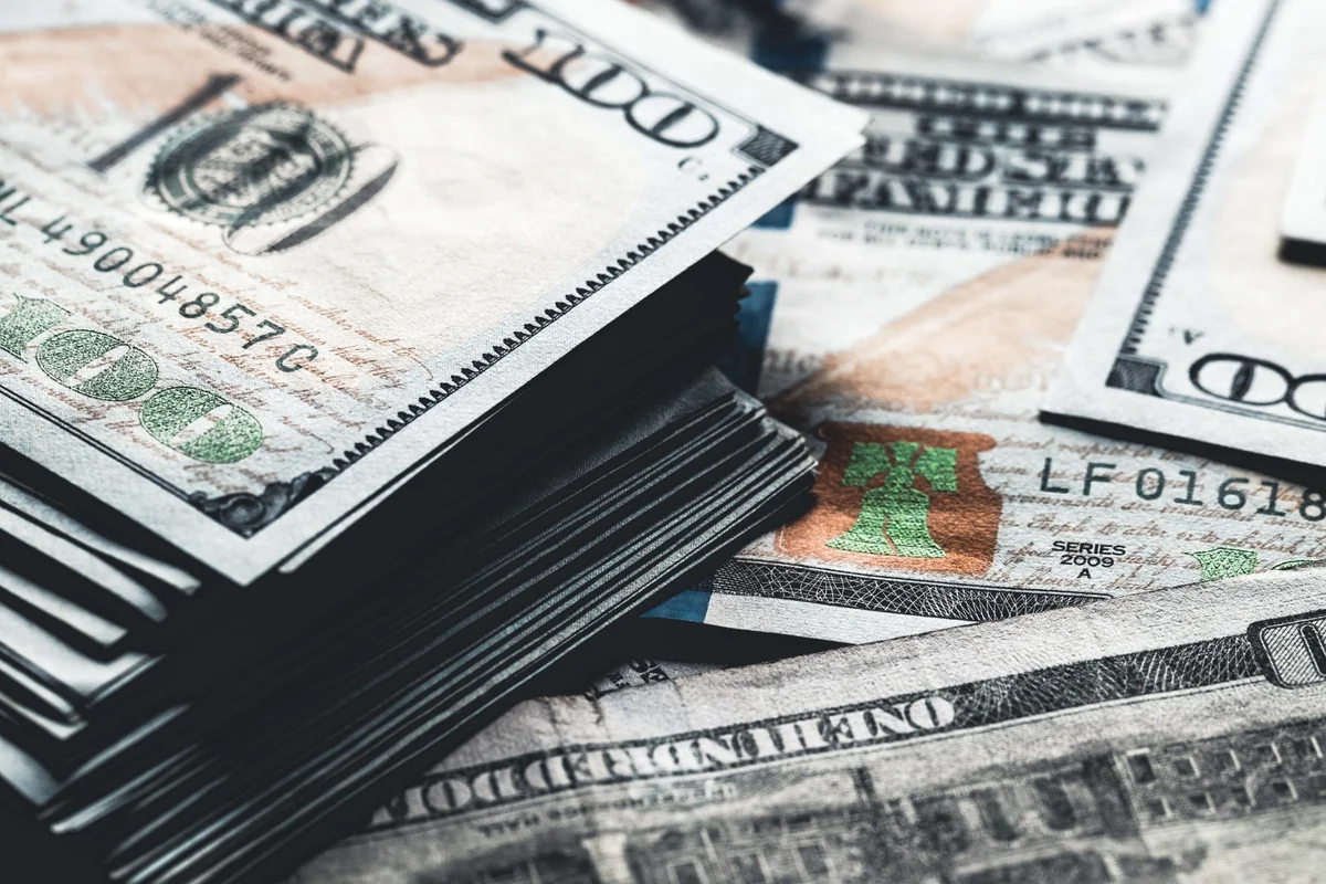 Азербайджан за 3 месяца увеличил чистые финансовые обязательства на $2 млрд