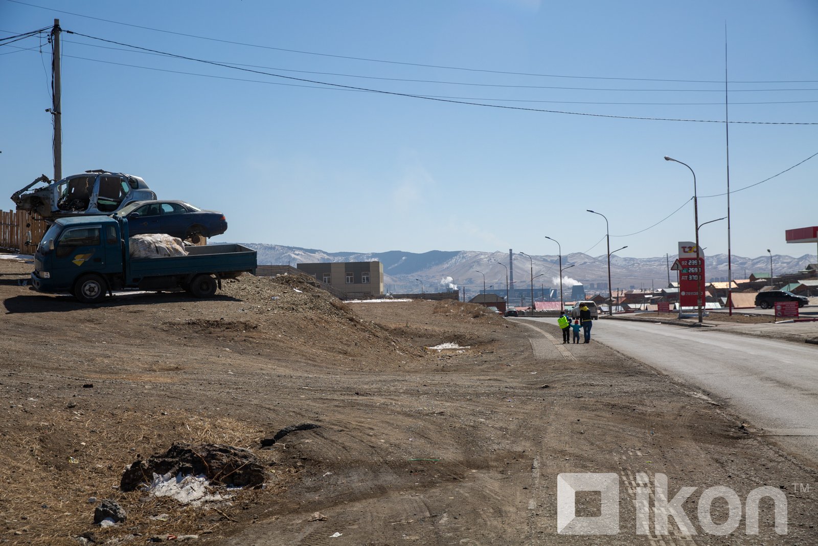Хатуу түлшийг халсан буюу ногоон бүсэд авто сэлбэгийн задгай худалдаа, үйлчилгээ эрхлэхийг хоригложээ
