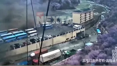 Более 380 туристов пропали без вести после наводнения в Непале из-за оползня