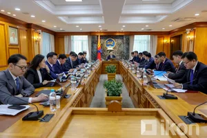 Засгийн газрын хуралдаанаас гарсан шийдвэрийг танилцуулж байна