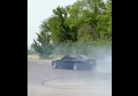 Дрифт на BMW: Водителя задержали, автомашина на штрафстоянке