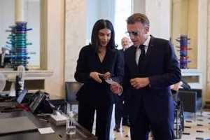 Саида Мирзиёева провела встречи с Президентом Франции и главой МИД страны