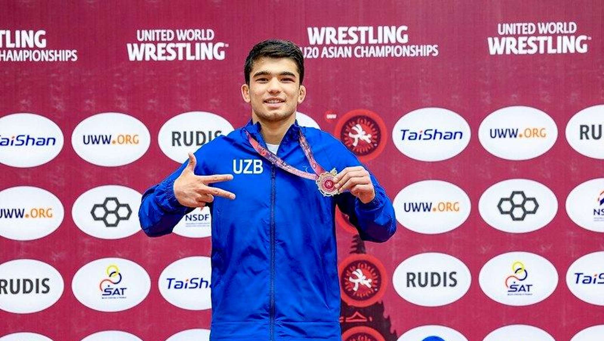 Спортивная борьба U20: узбекистанец Улугбек Рашидов вновь стал чемпионом Азии